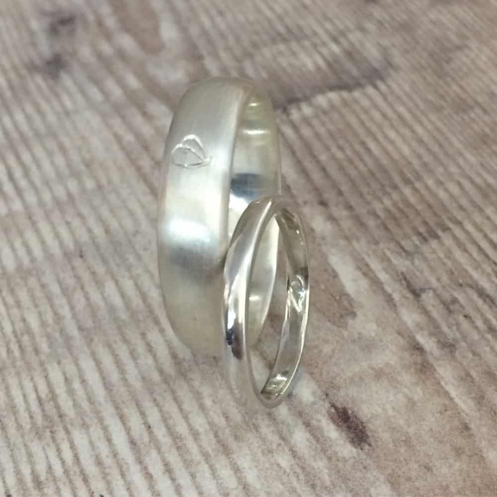 Tom and Lixi make wedding rings